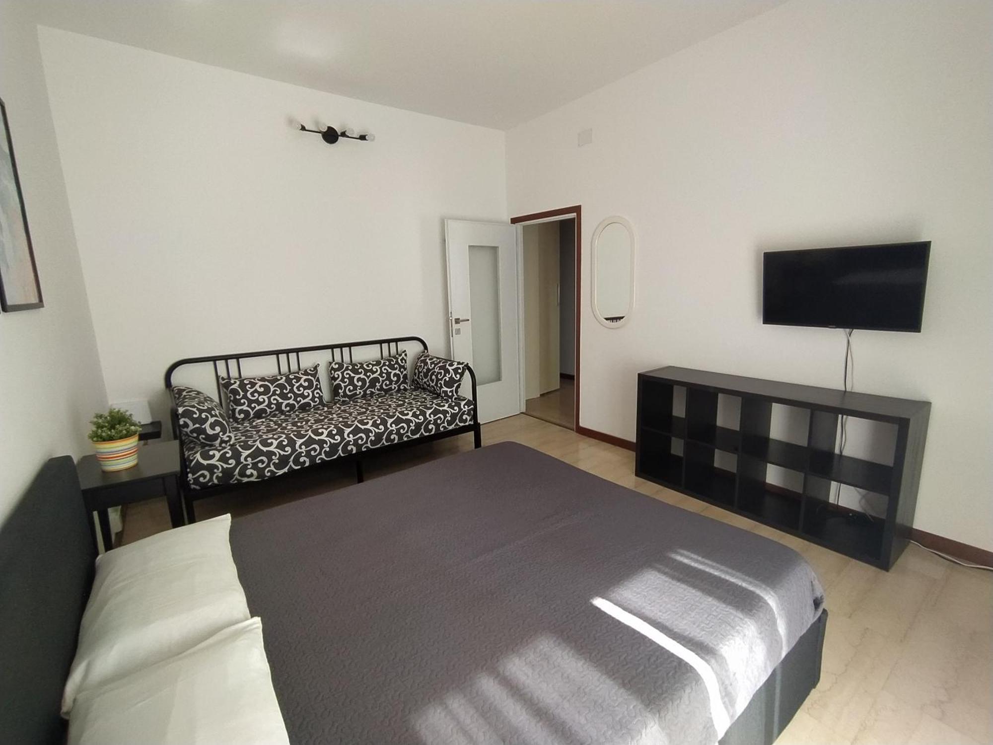Brenta/Corvetto Studio Apartment Милан Экстерьер фото
